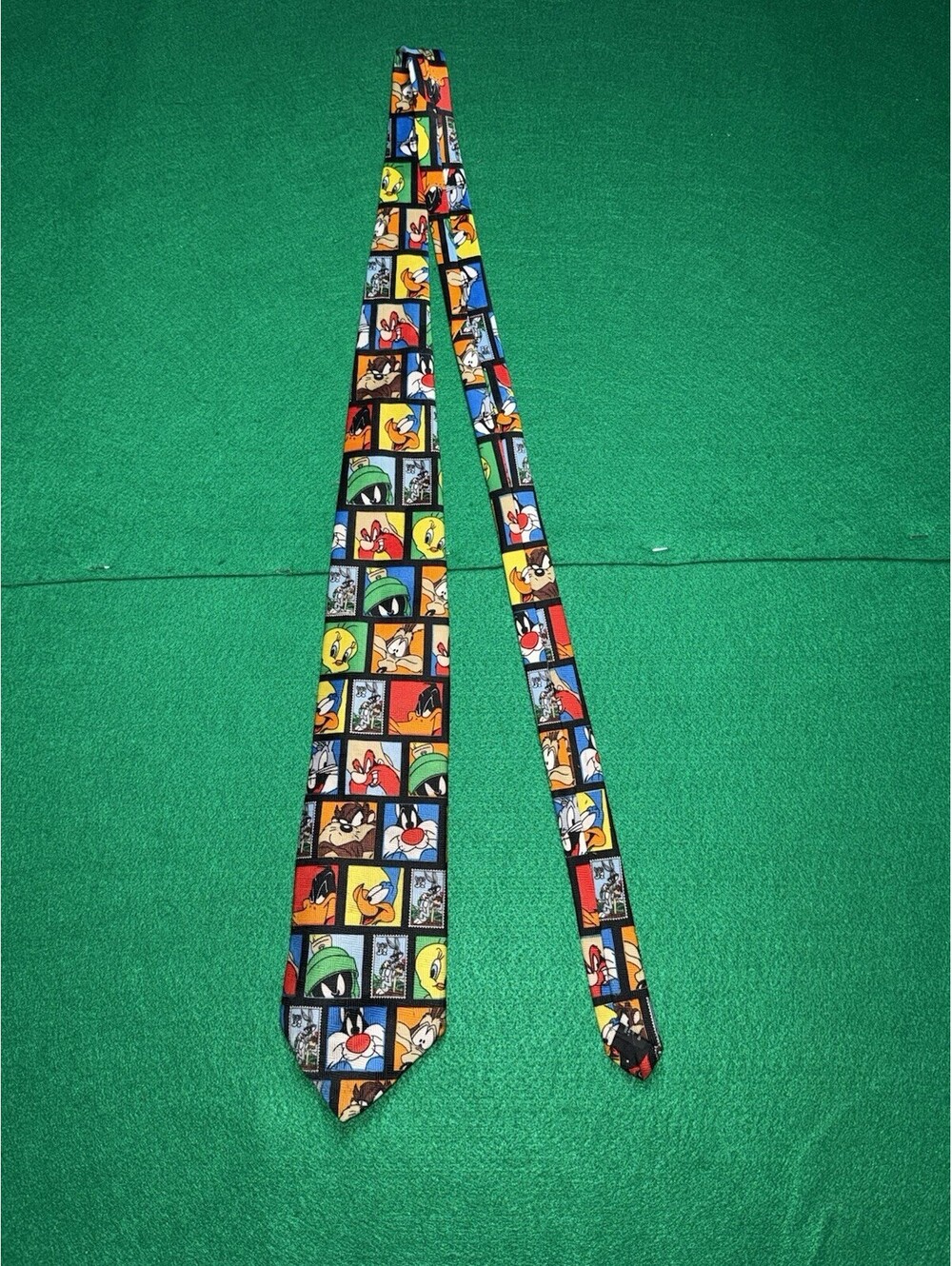 Vintage 1997 Looney Tunes Stamp Collection Necktie Warner Bros USPS Novelty Tie